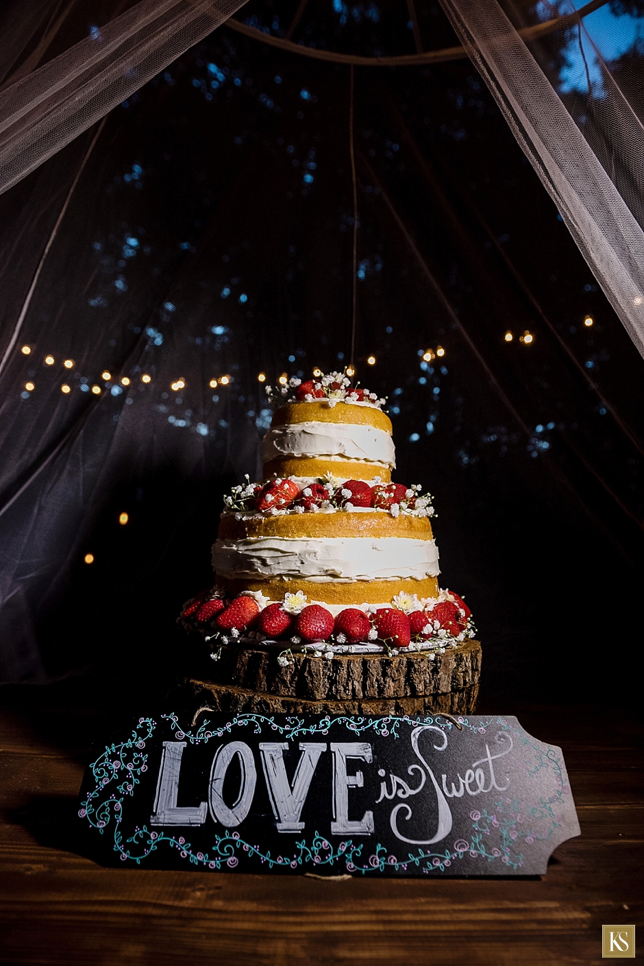 Naked wedding cake